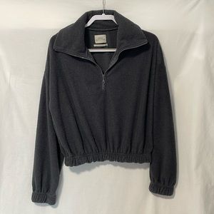 EUC Urban Outfitters super soft 1/4 zip sweatshirt